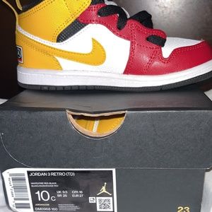 Kids Jordan 3 retro sneaker